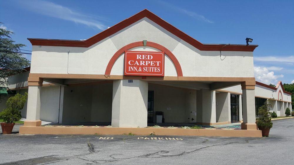 Red Carpet Inn & Suites Carneys Point/Wilmington Exterior photo
