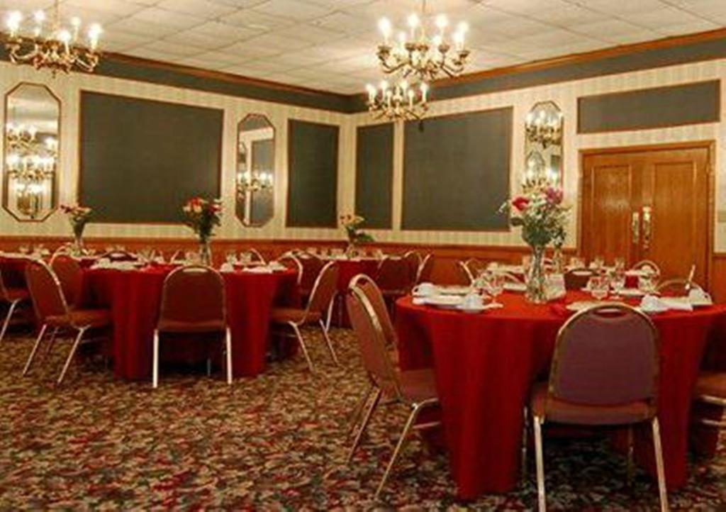 Red Carpet Inn & Suites Carneys Point/Wilmington Restaurant photo